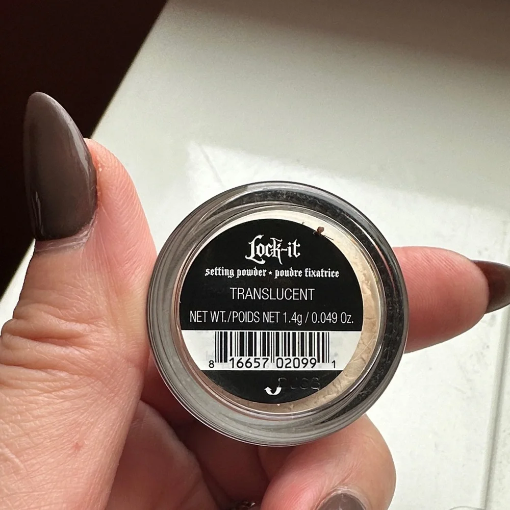 KVD Setting Powder - Translucent NWOB Sealed.